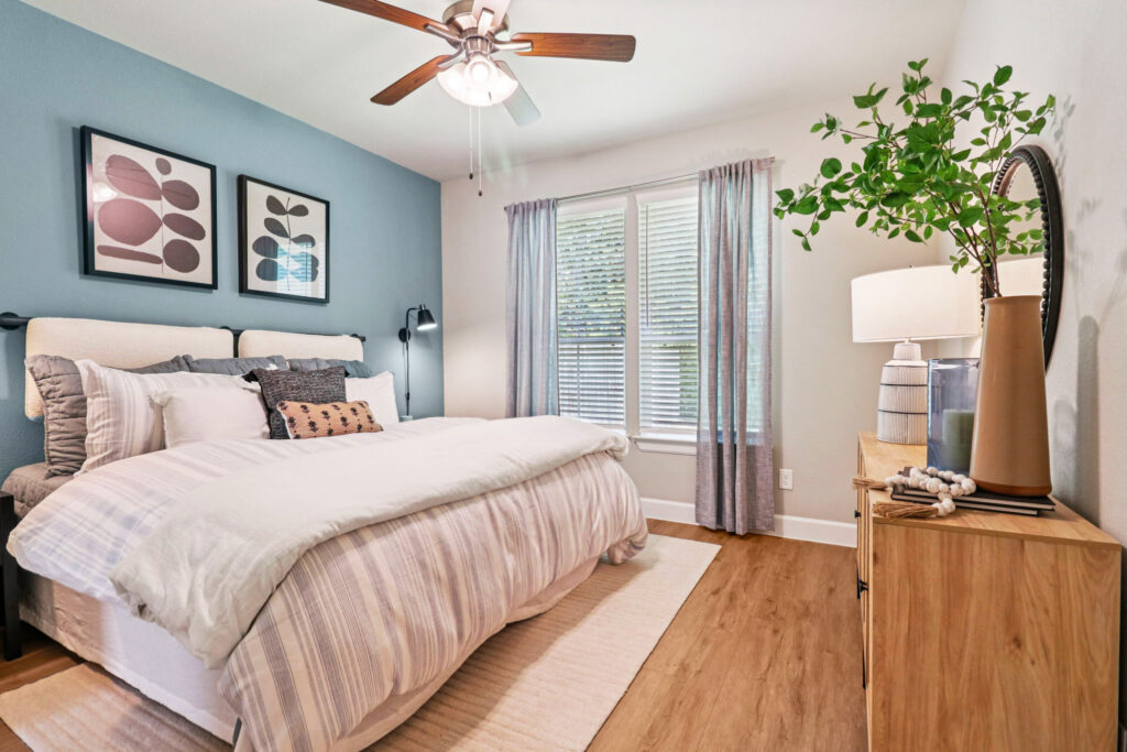 12 web or mls Old Conroe Rd Unit 1003 012