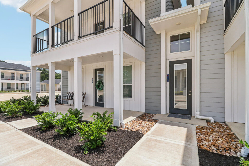 36 web or mls Old Conroe Rd Unit 5105 001